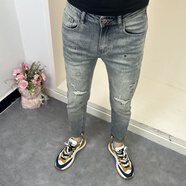 8313夏季歐貨新款燙鉆假破洞修身小腳男牛仔褲時(shí)尚百搭潮流彈力 淺藍(lán)色 28 (二尺一)