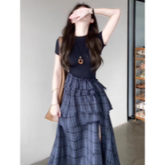 鏡莎裙子女夏季2025新款法式格紋不規(guī)則連衣裙爆款獨特漂亮蛋糕中長裙 藏藍色 均碼 【可備注碼數(shù)】