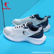 喬丹（QIAODAN）運(yùn)動(dòng)鞋男鞋夏季新款男士網(wǎng)面透氣跑步鞋軟底輕便休閑老爹鞋 白色/灰銀色 43