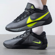 耐克（NIKE）男鞋春季運動(dòng)休閑低幫GIANNIS FREAK 6 EP系帶舒適低幫輕便籃球鞋 FJ7807-001/黑/熒光黃/冷灰 39