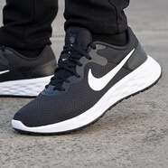 耐克（NIKE）男鞋 2025新款夏季慢跑鞋輕便網(wǎng)面透氣健步鞋休閑運(yùn)動(dòng)跑步鞋 REVOLUTION 6-黑白 41