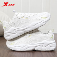 特步秋季女鞋運動(dòng)鞋女皮面新款減震跑步鞋女士防潑水老爹鞋女休閑鞋子 帆白/蒼穹黃 38