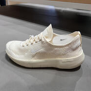 耐克（NIKE）女鞋2025秋冬季新款運動鞋F(xiàn)ree赤足減震跑步鞋輕便透氣舒適休閑鞋 HF2720-101椰奶白 37.5