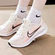 耐克（NIKE）官方艦店女鞋 2025秋季新款運(yùn)動(dòng)鞋緩震輕便透氣跑步鞋 【珊瑚紅】【現(xiàn)貨速發(fā)】 36