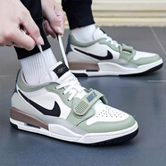 耐克（NIKE）男鞋 2025秋季新款透氣運動鞋透氣緩震時尚AIRJORDAN休閑籃球鞋 銀/芬藍/白/地平線綠/曬圖返10 42.5