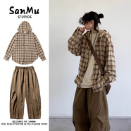 駱森馳（LUOSENCHI）兩件裝/單件日系復古連帽襯衫學(xué)院風(fēng)cityboy格紋寬松長(cháng)袖襯衣套裝 【高質(zhì)量】卡其色襯衫+咖色工裝 XL 【關(guān)注優(yōu)先發(fā)貨】