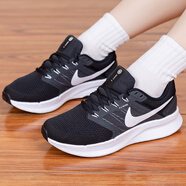 耐克（NIKE）運動(dòng)女鞋 2025新款夏季慢跑鞋網(wǎng)面透氣休閑鞋緩震跑步鞋 RUN SWIFT 3-黑白/建議拍大一碼 35.5