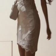 抱抱小姐韓國江南美人鏤空修身純欲女人味蕾絲拼接花邊白色包臀半身裙 白色半裙 M