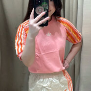 阿迪達斯 （adidas）三葉草短袖T恤女裝2025夏季新款蕾絲拼接圓領(lǐng)半袖衫運動(dòng)休閑上衣 KC0769熒光粉 M