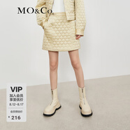 MO&Co.春秋光澤感菱格壓紋金屬鏈飾高腰夾棉A字短裙半身裙 淺卡其色 S 160