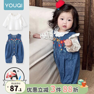 優(yōu)奇女寶寶牛仔背帶褲套裝褲子嬰幼兒可愛超萌女童春秋季外出衣服爬服 花朵背帶褲+花邊上衣 90