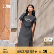 森馬連衣裙女復古休閑中長裙春夏心機字母開叉T恤裙101324114026