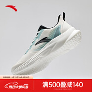 安踏（ANTA）飛揚(yáng)男鞋舒適通勤減震跑步鞋新款百搭休閑男士運(yùn)動(dòng)鞋子 象牙白/灰霧藍(lán)5522-2 41 (255mm)