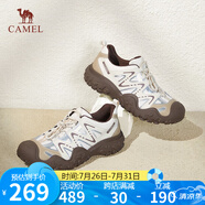 駱駝（CAMEL）經(jīng)典丑萌鞋女時尚撞色戶外休閑鞋 L24S469647A 米/銀/咖 36