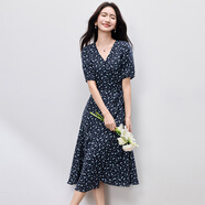 尚都比拉（Sentubila）碎花連衣裙女夏季2025新款系綁帶通勤印花收腰顯瘦魚尾裙 藏藍(lán)底花色 S