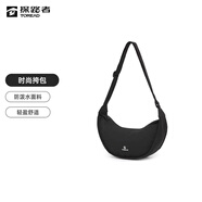 探路者（TOREAD）斜挎包戶(hù)外徒步騎行輕量防潑水單肩包便攜通勤百搭男女款時(shí)尚挎包 黑色