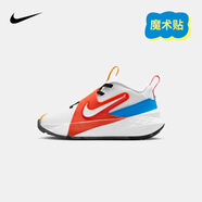 NIKE 耐克童鞋男童籃球鞋 TEAM HUSTLE 易穿脫魔術貼兒童運動鞋小童