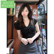 UNI QLO優(yōu)衣庫(kù)黑色v領(lǐng)蕾絲邊辣妹正肩短袖t恤女夏季2025新款設(shè)計(jì)感小眾修身上衣 【黑色】【短袖女t恤夏_夏裝_新 S 40_45kg__好貨速發(fā)贈(zèng)運(yùn)費(fèi)險(xiǎn)
