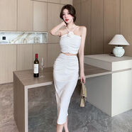 MOKITOUL國際高級感純欲性感配玫瑰花朵吊帶抹胸收腰包臀半開叉半身裙套裝 米白色 S
