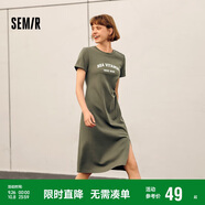 森馬連衣裙女復古休閑中長(cháng)裙春夏心機字母開(kāi)叉T恤裙101324114026