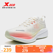 特步（XTEP）五分速2.0女鞋跑步鞋減震回彈網(wǎng)面透氣休閑訓(xùn)練體測運(yùn)動(dòng)鞋跑鞋 帆白/熒光蜜桃紅 35