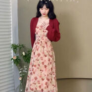 妃詩(shī)米碎花連衣裙2024春秋季新款女裝氣質(zhì)女神范大碼微胖mm烏梅子醬紅色 紅色開(kāi)衫+吊帶裙 均碼 m 建議90-100斤