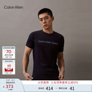 Calvin KleinJeans夏季男女情侶中性年輕ck多色印花透氣修身短袖T恤J320931 CHW-深邃藍 S （推薦120-130斤）