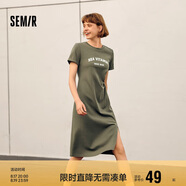 森馬連衣裙女復(fù)古休閑中長裙春夏心機(jī)字母開叉T恤裙101324114026