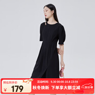艾萊依（ERAL）商場(chǎng)同款鏤空針織連衣裙夏季氣質(zhì)開(kāi)叉長(cháng)裙泡泡短袖連衣裙 炭黑 M 160/84A