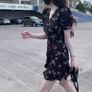 錦人初2025年夏季韓版洋派V領(lǐng)荷葉邊短袖裙子收腰顯瘦印花短裙洋黑色均碼 M 建議95-105斤
