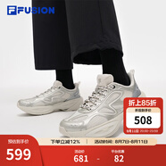 FILAFUSION斐樂(lè)潮牌【章昊同款】隕石2男鞋網(wǎng)面復(fù)古跑鞋機(jī)能運(yùn)動(dòng)鞋男 白瑪瑙灰/霜凍杏仁金-WF 41