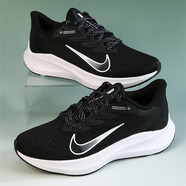 耐克（NIKE）Nike/男鞋登月ZOOM WINFLO7 夏季單網(wǎng)女鞋網(wǎng)面跑步運動(dòng)休閑鞋 黑白 40.5
