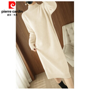 皮爾卡丹（pierre cardin）2025秋冬新款半高領(lǐng)針織連衣裙寬松毛衣打底裙加厚過(guò)膝內搭長(cháng)裙 米白色 S