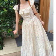 瑜尚臻品 法式刺繡碎花方領(lǐng)荷葉邊收腰顯瘦連衣裙女2025夏季網(wǎng)紅減齡長(cháng)裙 【小飛袖連衣裙】S