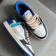 CLENIKEED莆田純原喬1 AJ1 低幫籃球鞋煙灰影子灰男女學(xué)生運動(dòng)休閑板鞋NIKE 閃電倒鉤 43