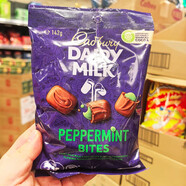吉百利香港代購 Cadbury醇香進(jìn)口巧克力黑巧克力堅果牛奶巧克力 薄荷味牛奶巧克力-142g