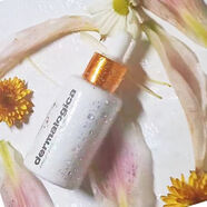 德美樂(lè )嘉（Dermalogica）小奶瓶復合維C亮膚早C面部舒緩VC精華水潤保濕嫩白提亮 VC精華30g