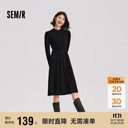 森馬（Semir）連衣裙女中長款修身正肩內(nèi)搭2024冬拼接燈芯絨小黑裙109724114001