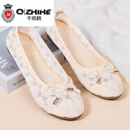 千紙鶴（Q ZHIHE）品牌布鞋女新款夏季網(wǎng)面透氣平底媽媽涼鞋一腳蹬軟底網(wǎng)紗豆豆鞋 米白色 39