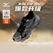 美津濃（MIZUNO）【RACER S】軟底輕便運動跑步鞋男女同款緩震透氣休閑慢跑鞋 【防潑水】03/月霧灰/黑/鯊紫 36 (225mm)