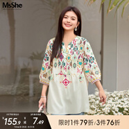 MsShe【V領(lǐng)印花打攬長(cháng)款小衫】MsShe大碼女裝2025夏裝胖mm 七分袖-淺杏色現貨 3XL