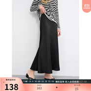 三彩2025秋款緞面魚(yú)尾裙高腰半身裙優(yōu)雅A字長(zhǎng)裙浪漫M 經(jīng)典黑 M 160/68A