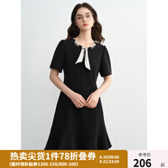 獨束大碼女裝2025夏新款波點(diǎn)飄帶連衣裙微胖收腰赫本風(fēng)氣質(zhì)小黑裙 烏梅黑-短款 XL （尺碼：3）