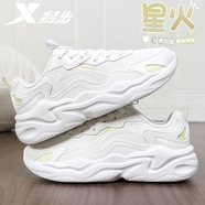 特步（XTEP）女鞋運(yùn)動(dòng)鞋跑步鞋子女2025秋季新款皮面網(wǎng)面休閑鞋老爹鞋旅游鞋 帆白/蒼穹黃 (皮面) 36