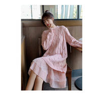 澳顏萊秋冬新款半高領(lǐng)時(shí)尚洋氣拼接蕾絲毛衣長(cháng)裙法式粉色孕婦針織連衣裙 粉紅色_140斤內 均碼