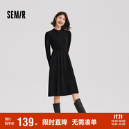 森馬（Semir）連衣裙女中長(zhǎng)款修身正肩內(nèi)搭2024冬拼接燈芯絨小黑裙109724114001
