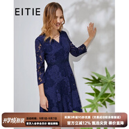 愛(ài)特愛(ài)（EITIE）春季新品優(yōu)雅V領(lǐng)高腰修身蕾絲鉤花扇形裙擺七分袖連衣裙6107818 深藍(lán)31 M 160