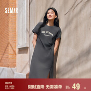 森馬連衣裙女復(fù)古休閑中長裙春夏心機字母開叉T恤裙101324114026