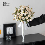 三棲虎歐式輕奢仿生花新娘結婚定制假花花束領(lǐng)證手捧花仿真花裝飾花 白色玫瑰珠串手捧花送珍珠鏈