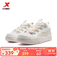 特步（XTEP）【門店同款】征程板鞋女25冬季新款防滑百搭板鞋女975418310032 帆白/微玫瑰紅 38